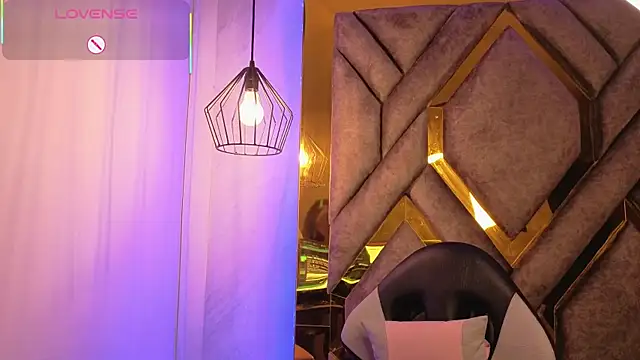 Dom_venena live sex cam