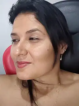 elena_jonees live sex cam
