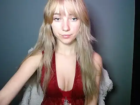 LuciaYoung's cam snapshot