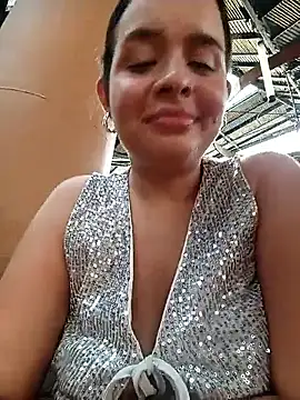 Julieth_hot-69's cam snapshot