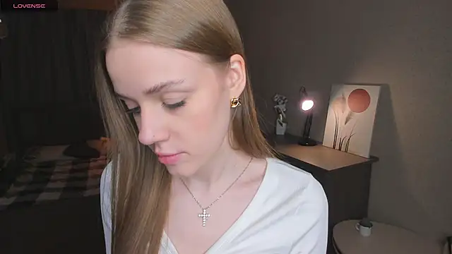 OdellaFrake's cam snapshot