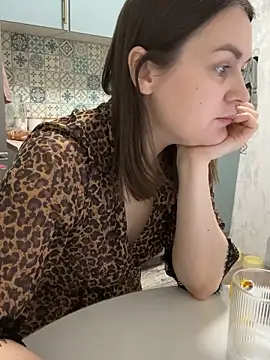 Risky-Flower live sex cam