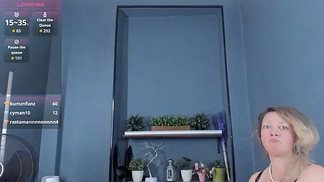 JessicaFoxie's cam snapshot