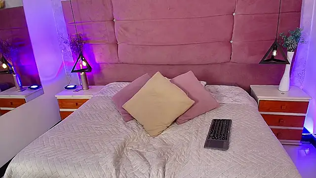 EmylyTaylor_FG's cam snapshot