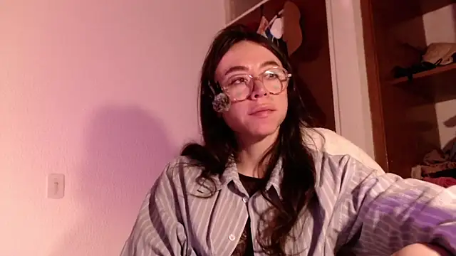 emily_pearl_ live sex cam
