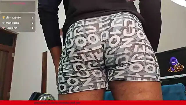 Dreamboy867 live sex cam