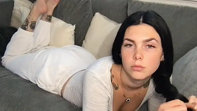 stacywithu's cam snapshot