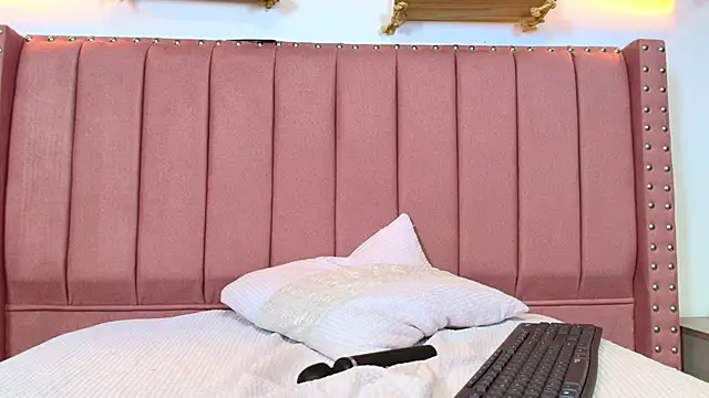 lucia_sweeet's cam snapshot