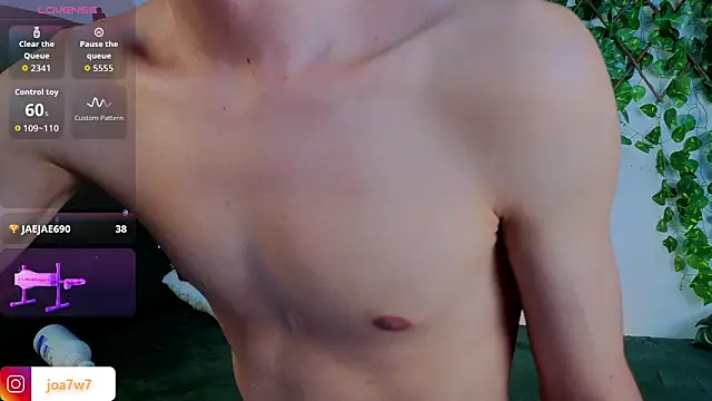 Levii_Ackermann live sex cam