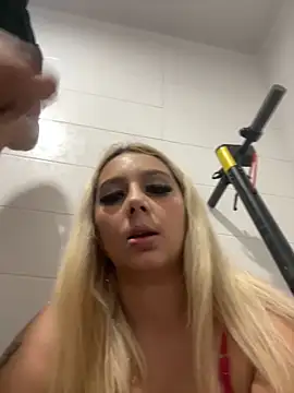 hotamanda01 live sex cam