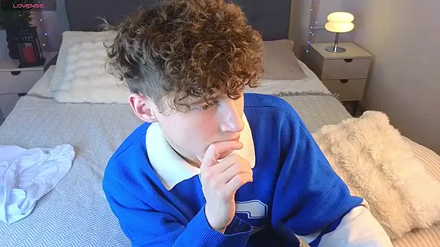 crisp1n live sex cam