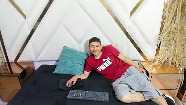 Pleasuresex1's cam snapshot