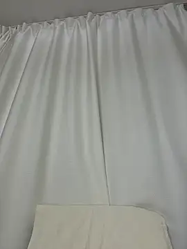 Aurynne live sex cam