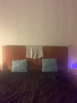 massagistahotbrunette's web cam