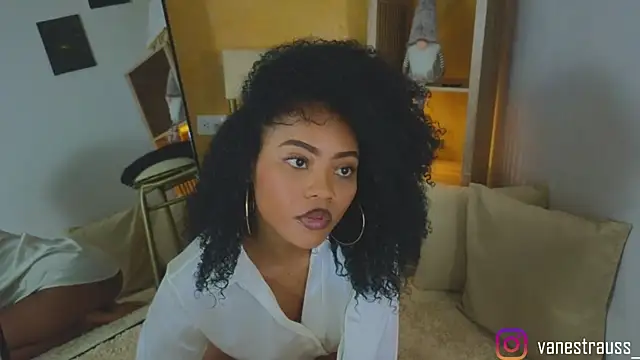 vanestraus's cam snapshot