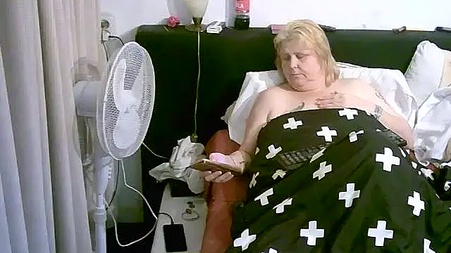 Sylviastar46 live sex cam