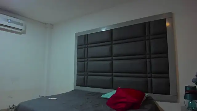 Aliss_Aron live sex cam