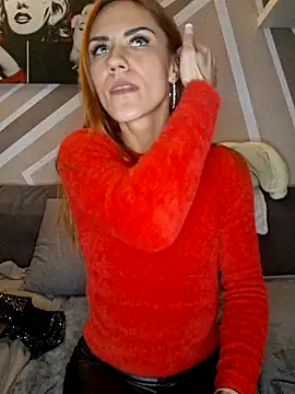 SlimBellaa live sex cam