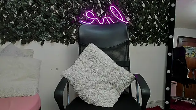 Samanta_Ortiz's web cam