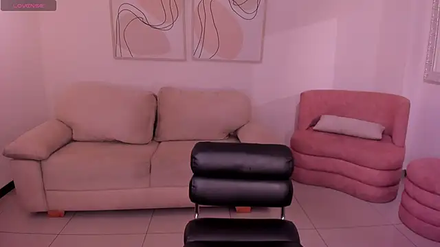 LucyWeiss_ live sex cam