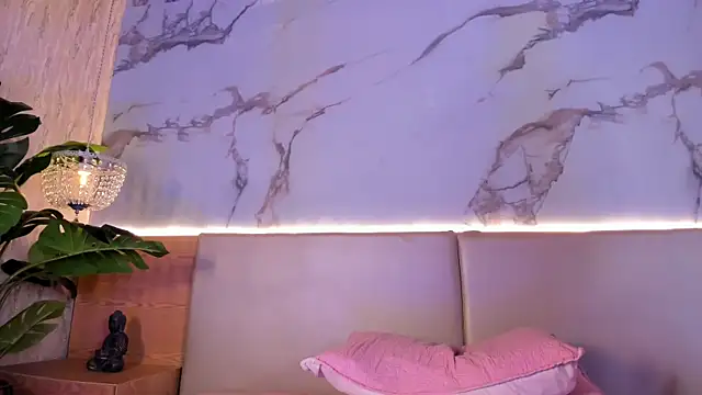 Celeste-Evanns live sex cam