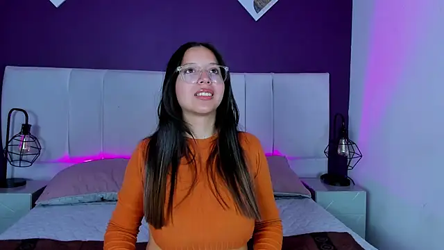 baby_blondie's cam snapshot