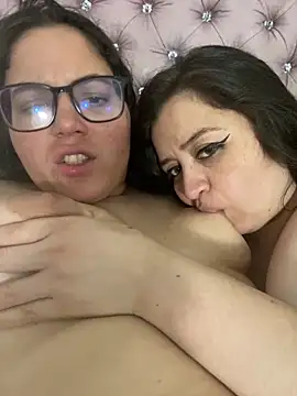 Double_Desire_'s cam snapshot