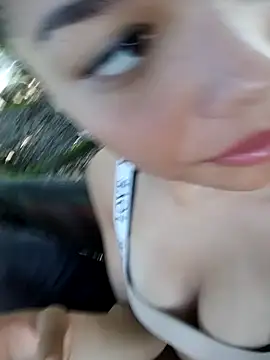 ChloeRaviss live sex cam