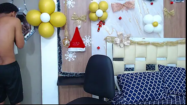 dominic_smith_'s cam snapshot