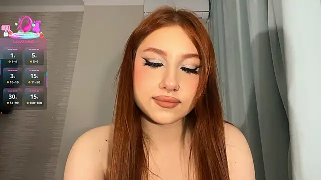 IsabellaRedfire live sex cam