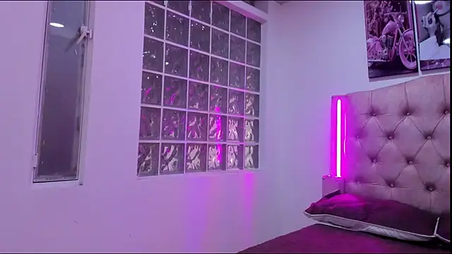 Zenith_moon's cam snapshot