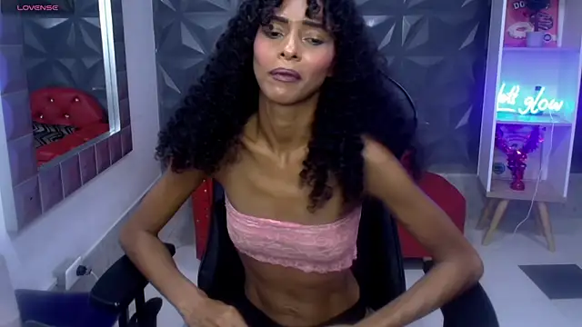 becky_lynch_102's cam snapshot