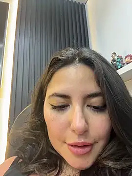 sukhakunis1 live sex cam