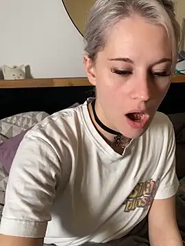 TheRealJessyLey live sex cam