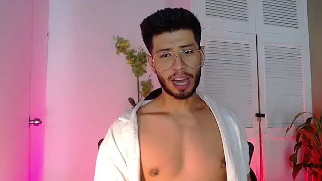 Colby_brown03's cam snapshot