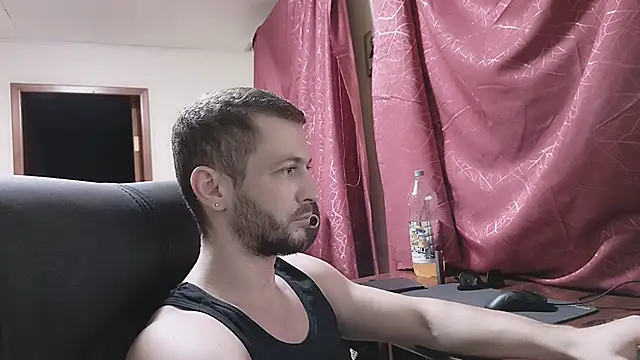 333Alone_in_theDark777's cam snapshot