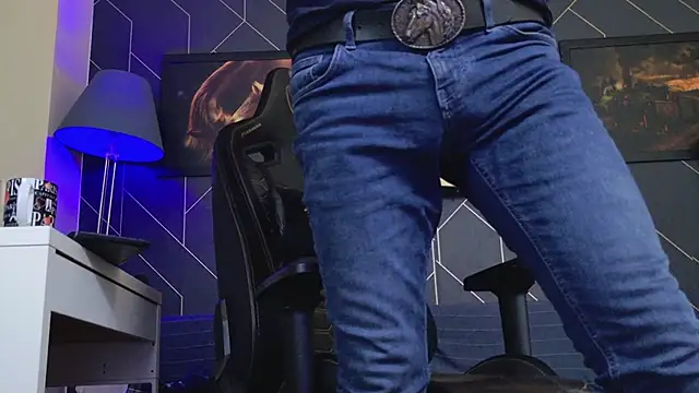 ChrisKox's cam snapshot