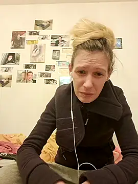 Polonski88_Official's cam snapshot