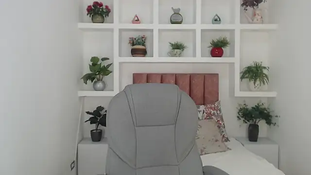 SarayVega_'s cam snapshot