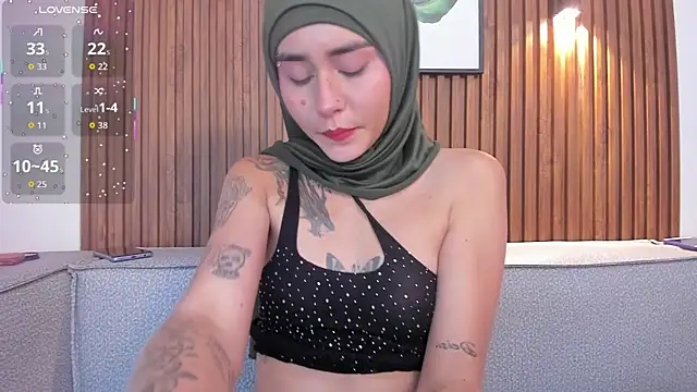 seraphine_arabic's cam snapshot