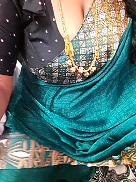 Tamil_Ammani's cam snapshot