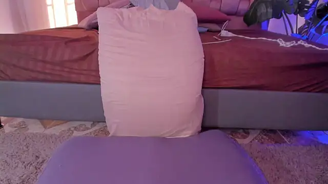 Secret_chells's cam snapshot