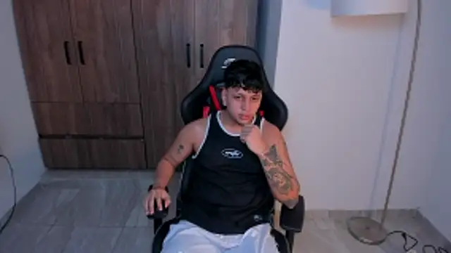 Jake_simons live sex cam