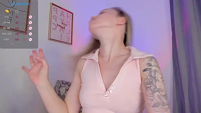 damn_cutie's cam snapshot