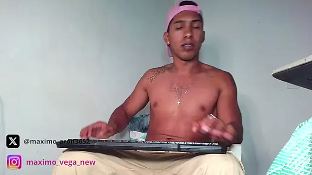 maximo_vega_newv's cam snapshot