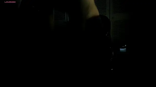 DamiBright's cam snapshot