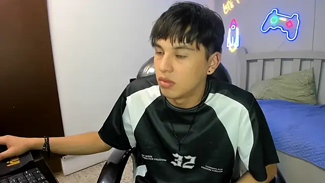 StiwenTwink's cam snapshot