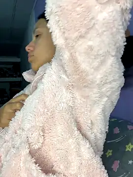 Marianahb-e's cam snapshot