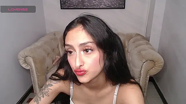 Tifany_v's cam snapshot