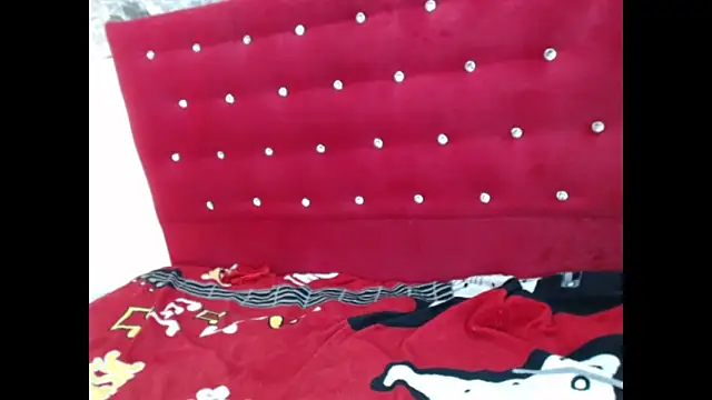 fuck_latin_couple's cam snapshot